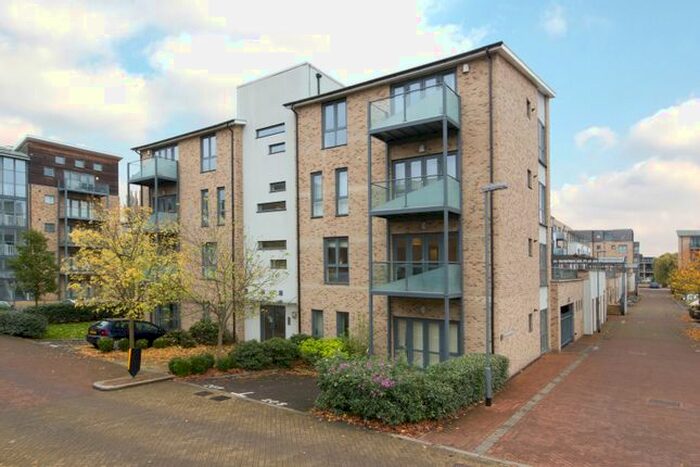 2 Bedroom Flat To Rent In Scholars Walk, Cambridge, CB4