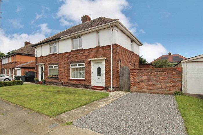 2 Bedroom Semi-Detached House For Sale In Appletree Gardens, Whitley Bay, NE25
