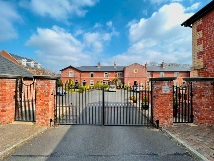 2 Bedroom Town House To Rent In Kingswood Park, Birkdale, Southport, PR8