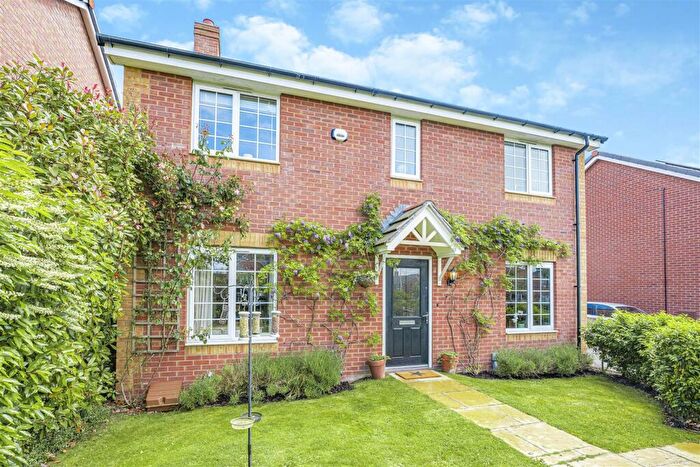 4 Bedroom Detached House For Sale In Quarry Road, Southam, CV47