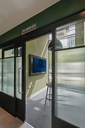 Studio To Rent In St James Boulevard, Newcastle Upon Tyne, NE4