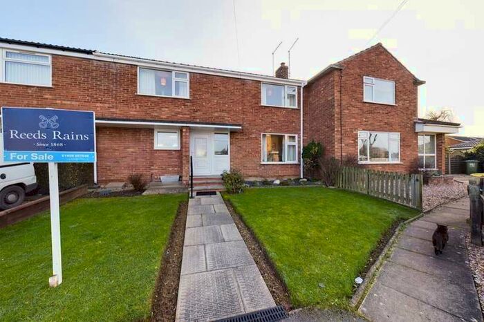 3 Bedroom Terraced House For Sale In Moat Close, Bubbenhall, Coventry, CV8