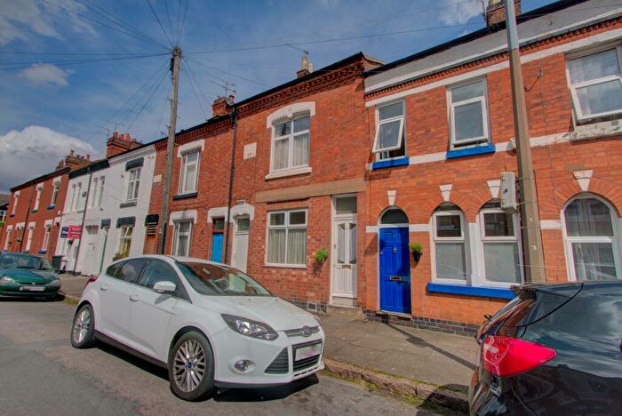 3 Bedroom Terraced House To Rent In Edward Road, Clarendon Park, Leicester, LE2