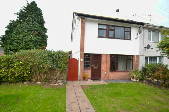 3 Bedroom Semi-Detached House For Sale In Stryd Llewelyn, Llanfaes, LL58