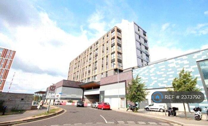 Studio To Rent In The Ring, Bracknell, RG12