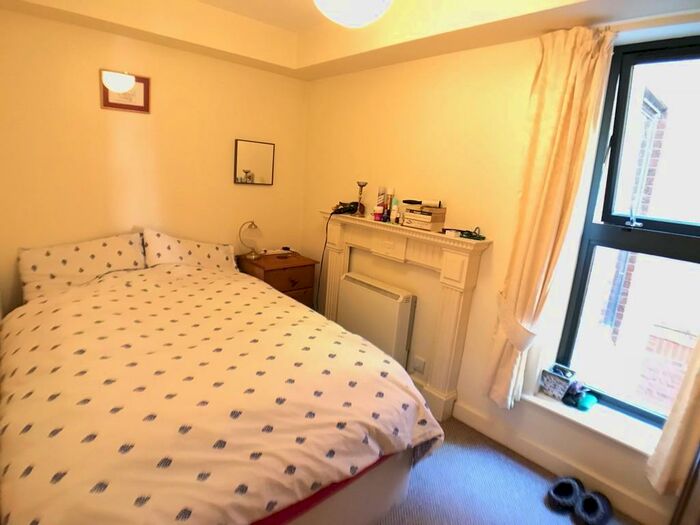1 Bedroom Apartment To Rent In The Chandlers, Leeds City Centre, LS2