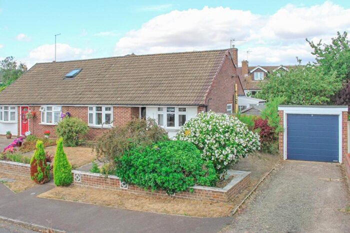 2 Bedroom Semi-Detached Bungalow For Sale In Miles Avenue, Leighton Buzzard, LU7