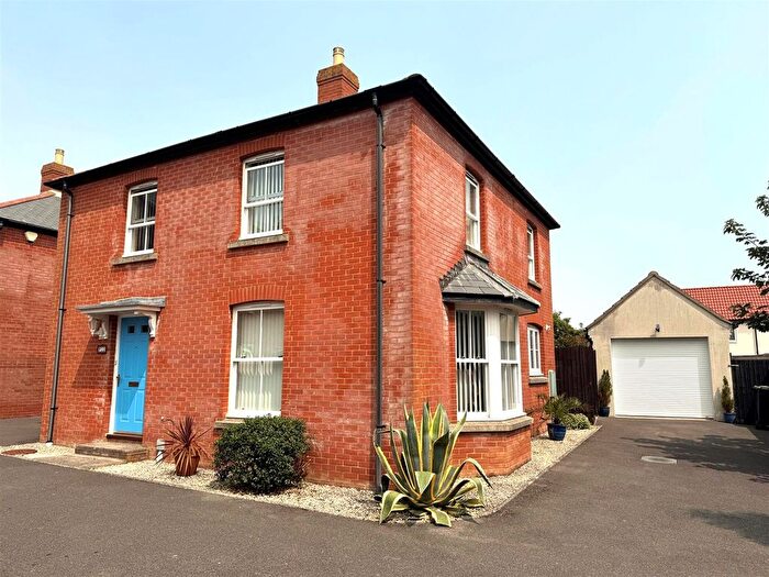 3 Bedroom Detached House For Sale In Courage Way, Chickerell, Weymouth, DT3