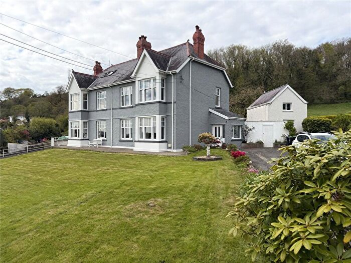 3 Bedroom Semi-Detached House For Sale In Springfield Road, Carmarthen, Carmarthenshire, SA31