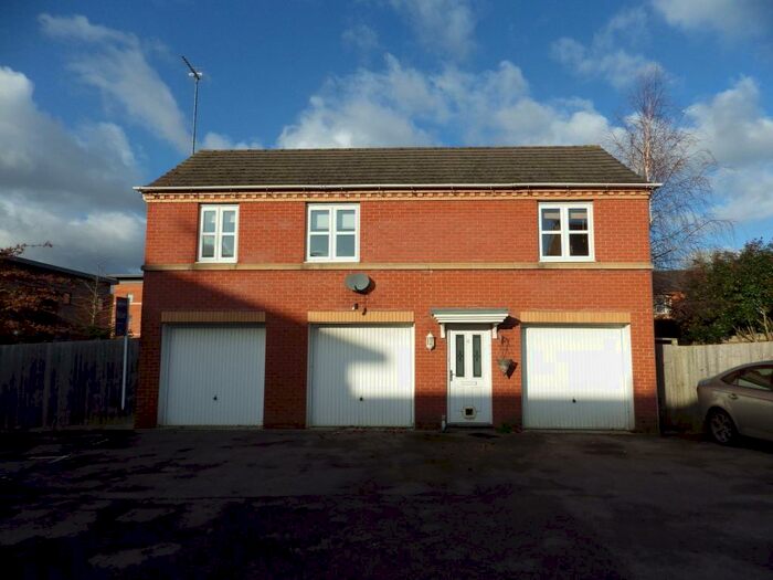 2 Bedroom House To Rent In Alma Road, Banbury, Oxfordshire, OX16