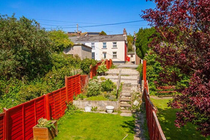 3 Bedroom End Of Terrace House For Sale In Polmear, Par, Cornwall, PL24