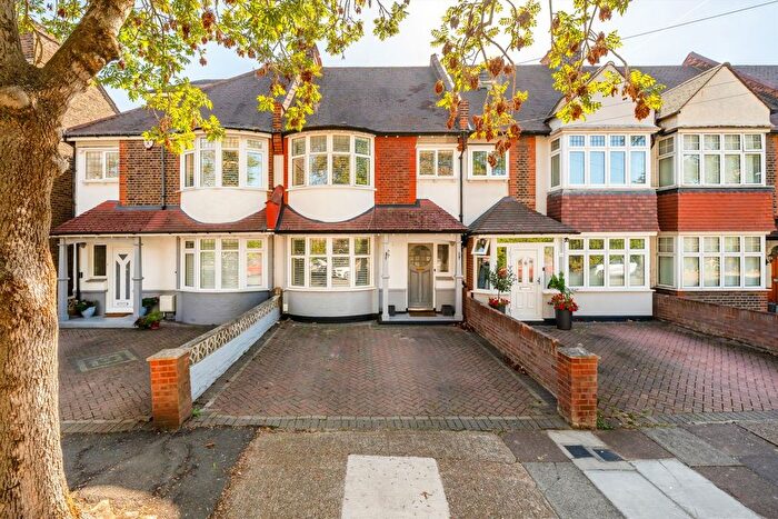 4 Bedroom Terraced House For Sale In Borough Road, Isleworth, TW7