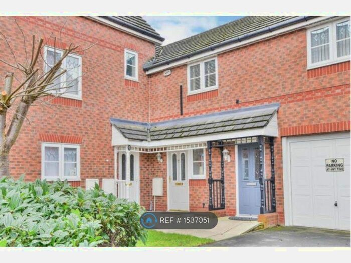 3 Bedroom Terraced House To Rent In Lawnhurst Avenue, Manchester, M23