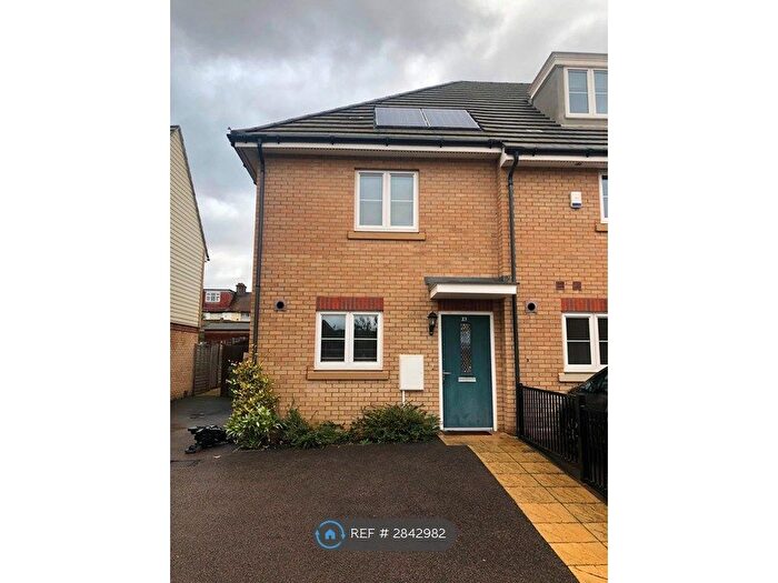 2 Bedroom End Terrace House To Rent In Champness, Barking, IG11