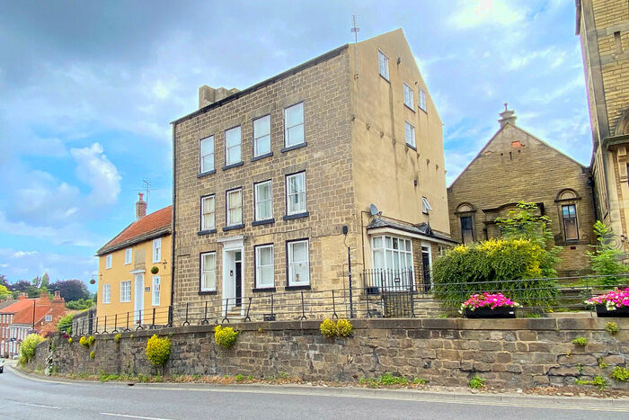 2 Bedroom Apartment To Rent In High Street, Knaresborough, HG5