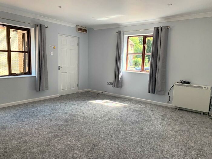 2 Bedroom End Of Terrace House To Rent In High Street, Ramsey, Huntingdon, PE26