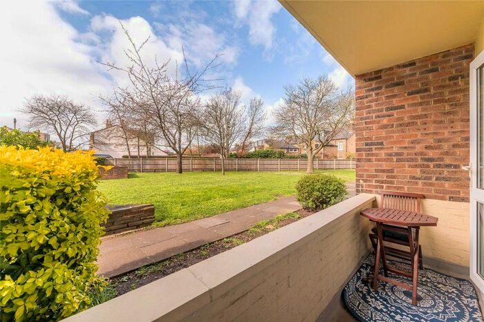 1 Bedroom Flat To Rent In Westfields Avenue, Barnes, London, SW13