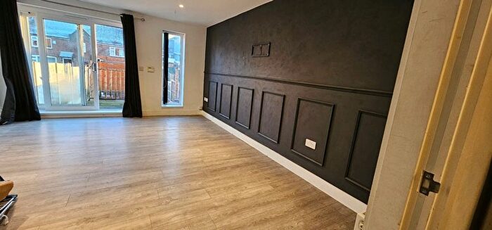 3 Bedroom Semi-Detached House To Rent In Rainsough Brow, Manchester, M25