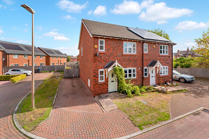 3 Bedroom Semi-Detached House For Sale In Woodier Close, Northwich, CW9