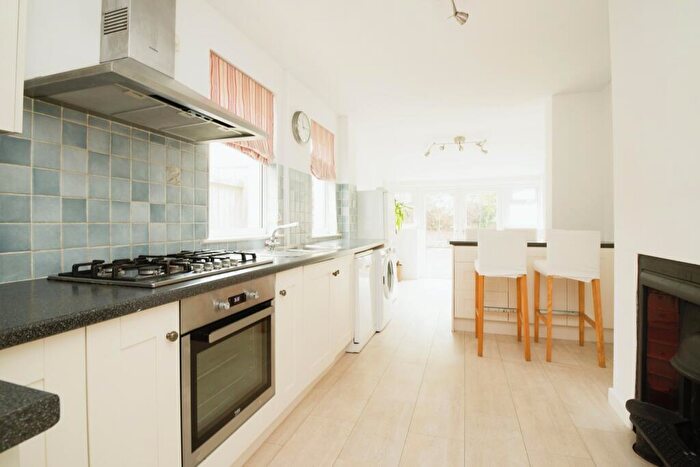 3 Bedroom Terraced House To Rent In Brunswick Street, Caerdydd, CF5