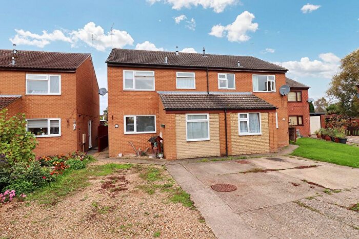 3 Bedroom Semi Detached House For Sale In Medlock Crescent, Spalding, PE11