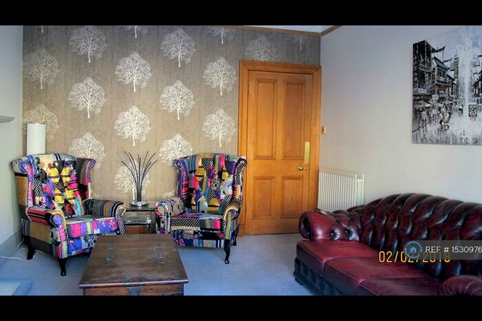 2 Bedroom Flat To Rent In Comely Bank Street, Edinburgh, EH4