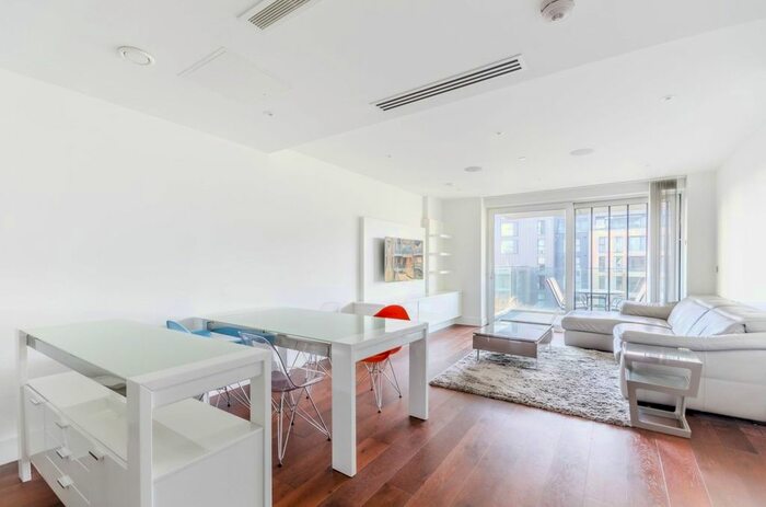 2 Bedroom Flat To Rent In Central Avenue, London, SW6