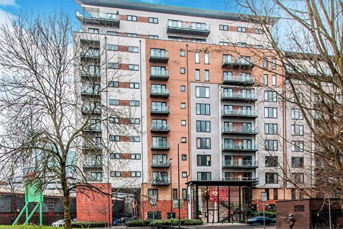 Apartment To Rent In X Q Building, Taylorson Street South, Salford, Greater Manchester, M5