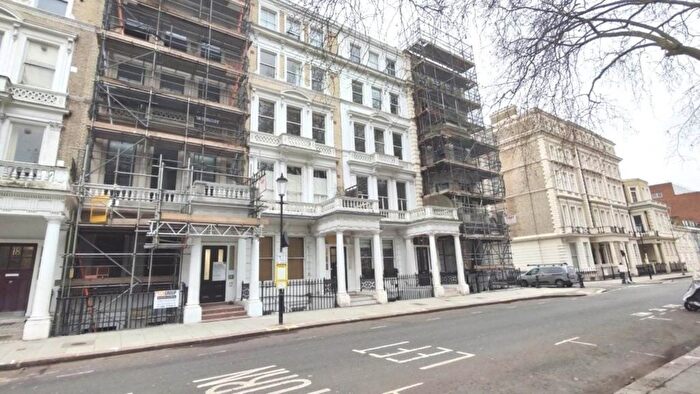 2 Bedroom Flat To Rent In Courtfield Gardens, London, SW5