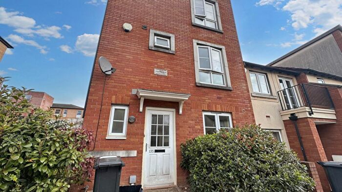 4 Bedroom Terraced House To Rent In Bartholomews Square, Horfield, Bristol, BS7