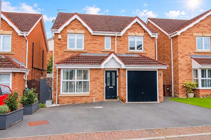 4 Bedroom Property For Sale In Cedar Mews, Wakefield, WF2