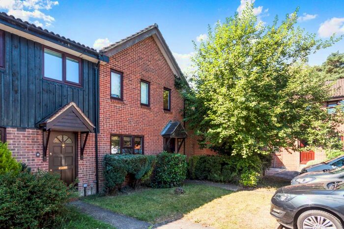 3 Bedroom Property To Rent In Chisbury Close, Forest Park, Bracknell, RG12