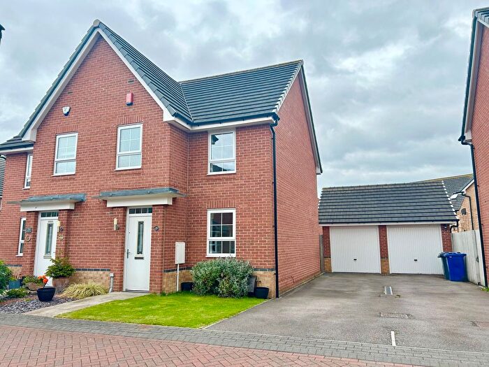 3 Bedroom Semi-Detached House To Rent In Brompton Lane, Auckley, Doncaster, DN9