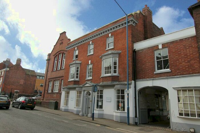 2 Bedroom Property To Rent In Lower High Street, Stourbridge, Stourbridge, DY8