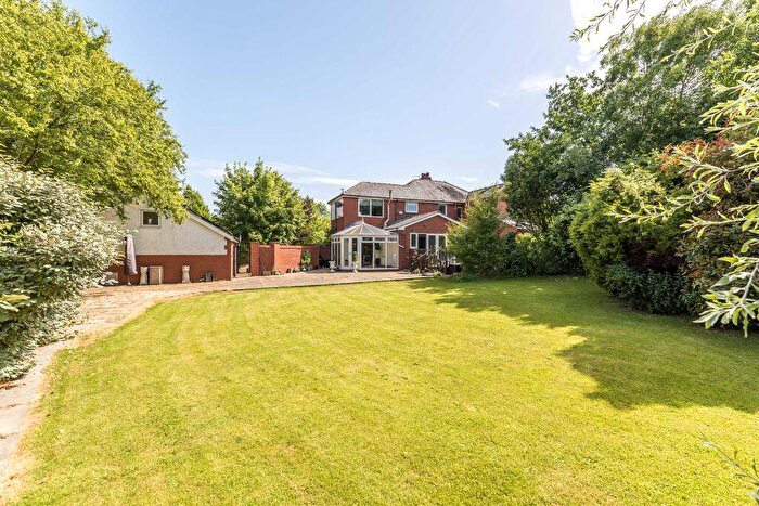 3 Bedroom Semi-Detached House For Sale In Preston Road, Charnock Richard, PR7