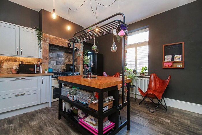 3 Bedroom Terraced House For Sale In North View, Cullercoats, North Shields, NE30