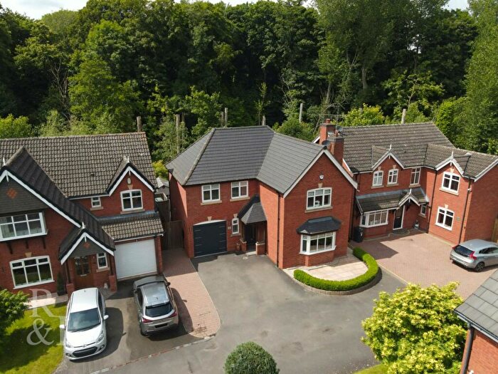 4 Bedroom House For Sale In Coopers Close, Acresford, DE12