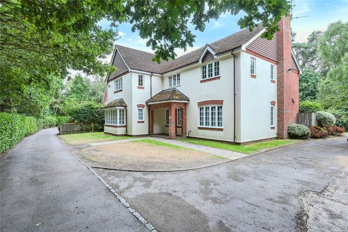 5 Bedroom Detached House For Sale In Bunces Shaw Road, Reading, RG7