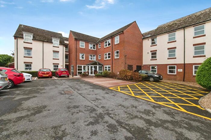 1 Bedroom Flat For Sale In King Street, Honiton, Devon, EX14