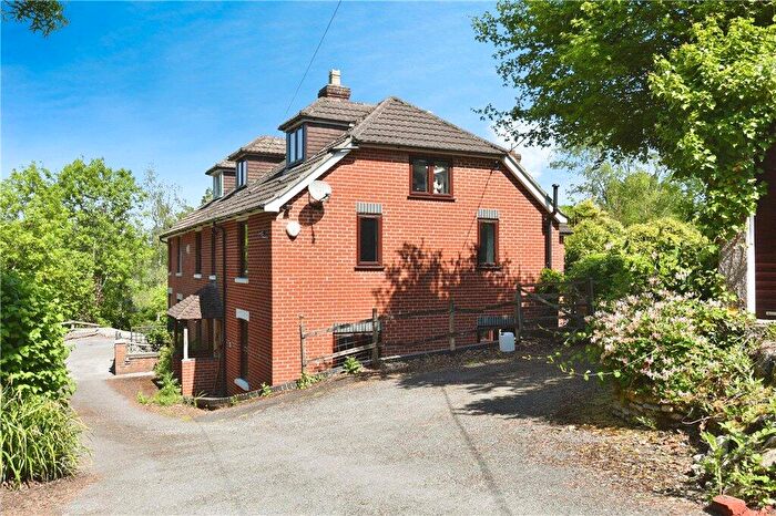 5 Bedroom Semi-Detached House For Sale In Awbridge Hill, Awbridge, Romsey, Hampshire, SO51
