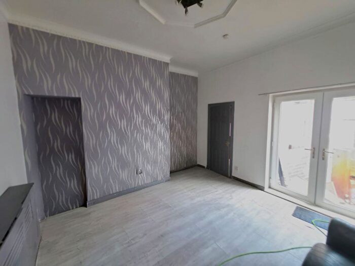 3 Bedroom Terraced Bungalow To Rent In Pensher Street, Sunderland, SR4