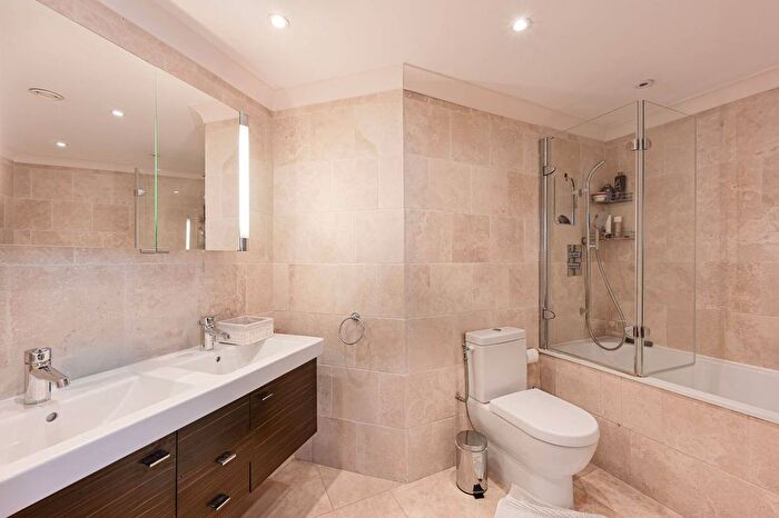 2 Bedroom Flat To Rent In Chelsea Harbour, Chelsea, London, SW10