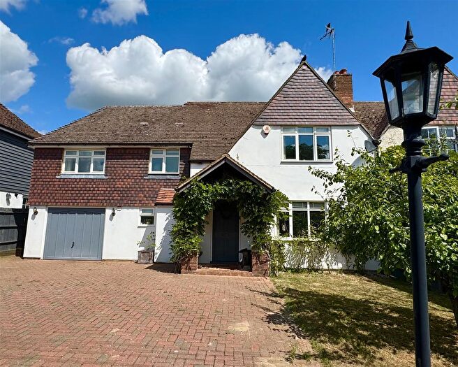 4 Bedroom Semi-Detached House For Sale In Sissinghurst Road, Biddenden, TN27