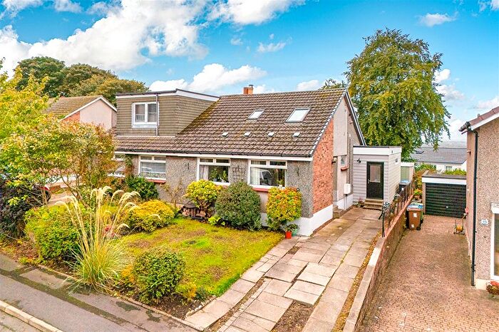 4 Bedroom Semi-Detached House For Sale In Bughtknowes Drive, Bathgate, EH48
