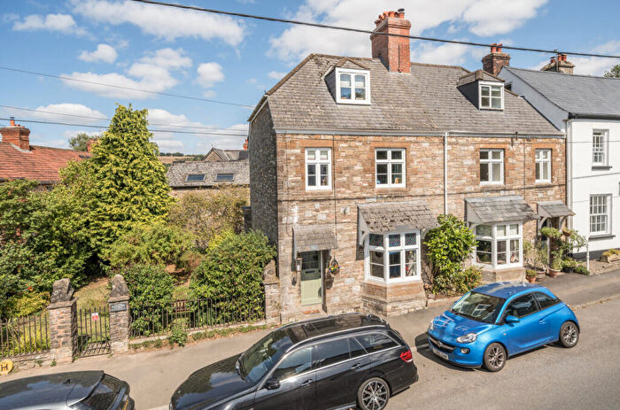 3 Bedroom End Of Terrace House For Sale In Briton Street, Bampton, Tiverton, Devon, EX16