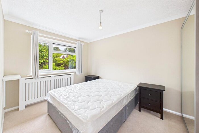 1 Bedroom Property To Rent In Medway Drive, Forest Row, East Sussex, RH18