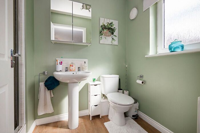 4 Bedroom Detached House For Sale In Miller Street, Winchburgh, EH52
