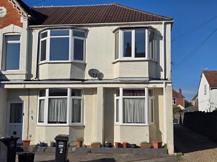 2 Bedroom Flat To Rent In Moorland Road, Weston-super-mare, North Somerset, BS23