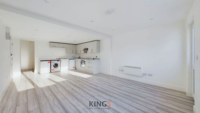 1 Bedroom Studio To Rent In Town Centre, Hatfield, AL10