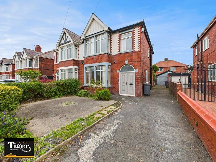 3 Bedroom Semi-Detached House For Sale In Warley Road, Blackpool, FY1